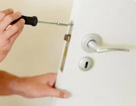 West Palm Beach Lock Master West Palm Beach, FL 561-571-3540 West Palm Beach Lock Master West Palm Beach, FL 561-571-3540 - 7a-Locksmith-Service